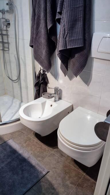 Appartamento Mama Monolocale Terrazzo Vista Mare 文蒂米利亚 外观 照片