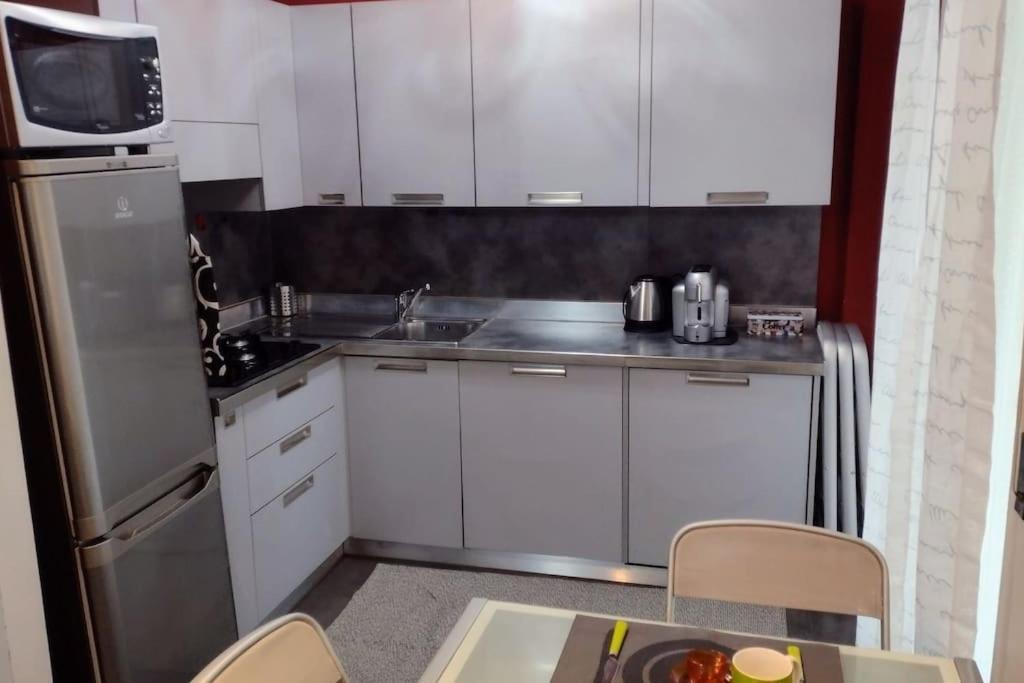 Appartamento Mama Monolocale Terrazzo Vista Mare 文蒂米利亚 外观 照片